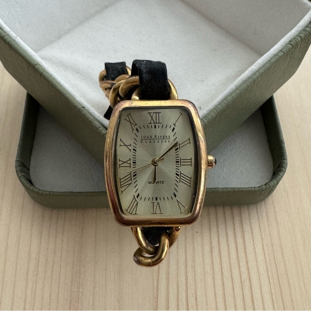 Vintage Joan Rivers Gold Toned Chain Link Watch Leather Weave Accents